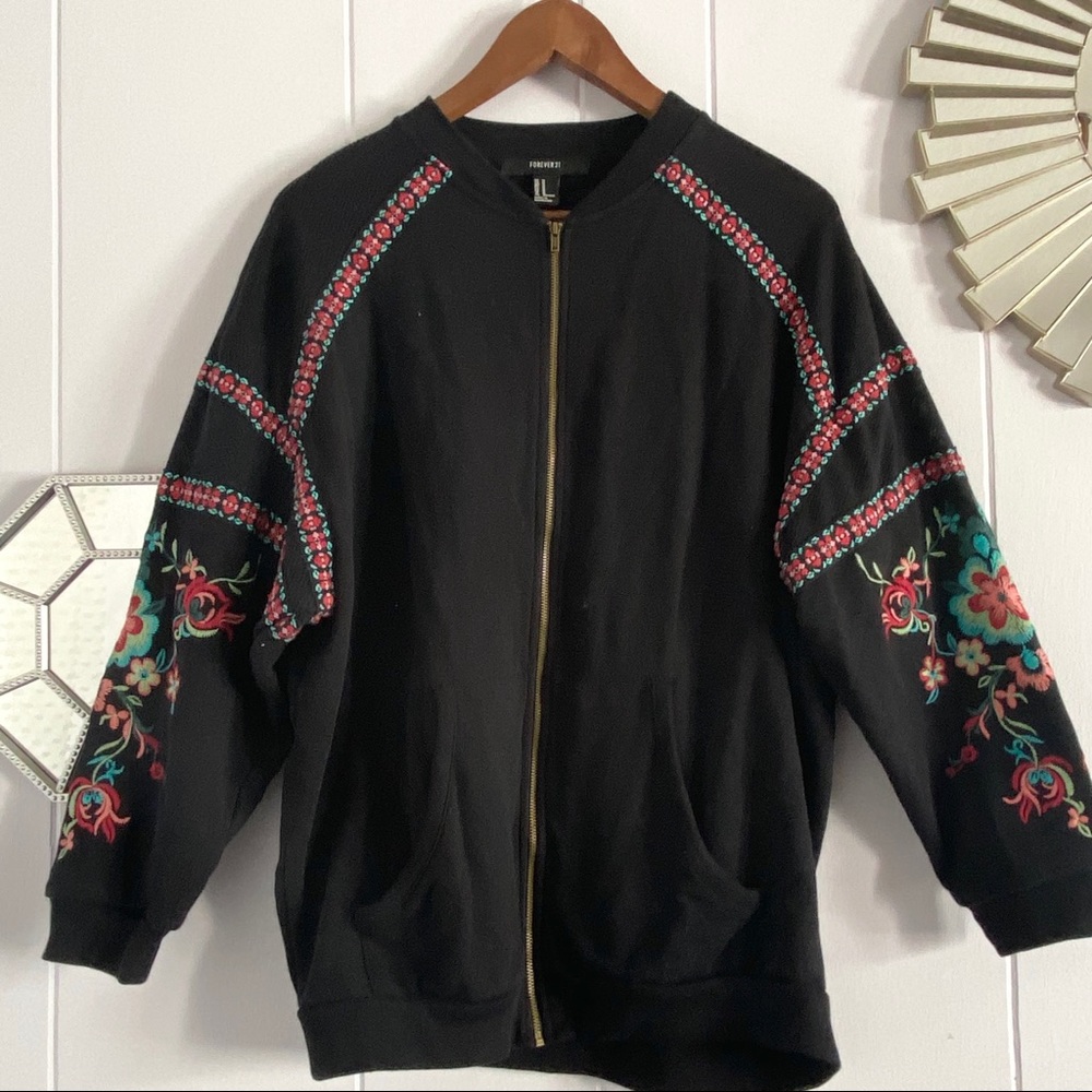 F21 Embroidered Black Red Long Bomber Jacket M